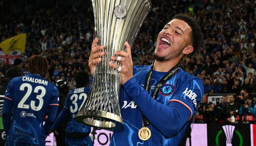 Jadon Sancho heading to Juventus (@FabrizioRomano)