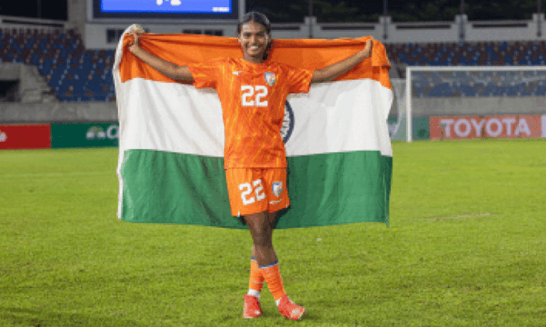 ഇന്ത്യൻ ജഴ്സിയിലെ അരങ്ങേറ്റ മത്സരത്തിൽതന്നെ ഗോൾ; കാൽ നൂറ്റാണ്ടിനു ശേഷം ഇന്ത്യൻ വനിതാ ഫുട്ബാൾ ടീമിലെത്തുന്ന മലയാളി താരം പി. മാളവികയുടെ വിജയകഥ