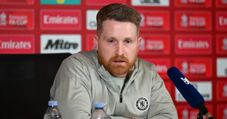 ലിയം റോസീനിയറുടെ പുറത്തപ്പെടലിന് ശേഷം ചെൽസിയിൽ ‘ക്ലിയർ-ദി-എയർ’ യോഗം ചേർന്നിട്ടില്ലെന്ന് കലം മക്ഫർലെയ്ൻ