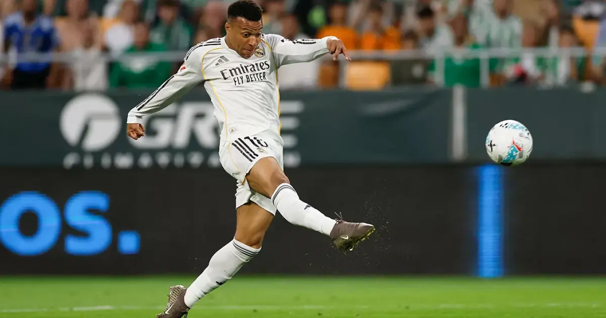 റയൽ മാഡ്രിഡിനായി 100 മത്സരങ്ങൾ പൂർത്തിയാക്കി കിലിയൻ എംബാപ്പെ; രണ്ട് കിരീടങ്ങൾ