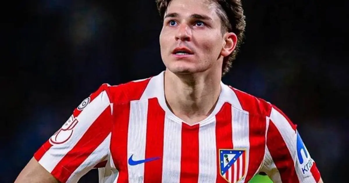 ബാഴ്‌സലോണയിലേക്കെന്ന വാർത്തകൾ നുണക്കഥകളെന്ന് ജൂലിയൻ അൽവാരസ്