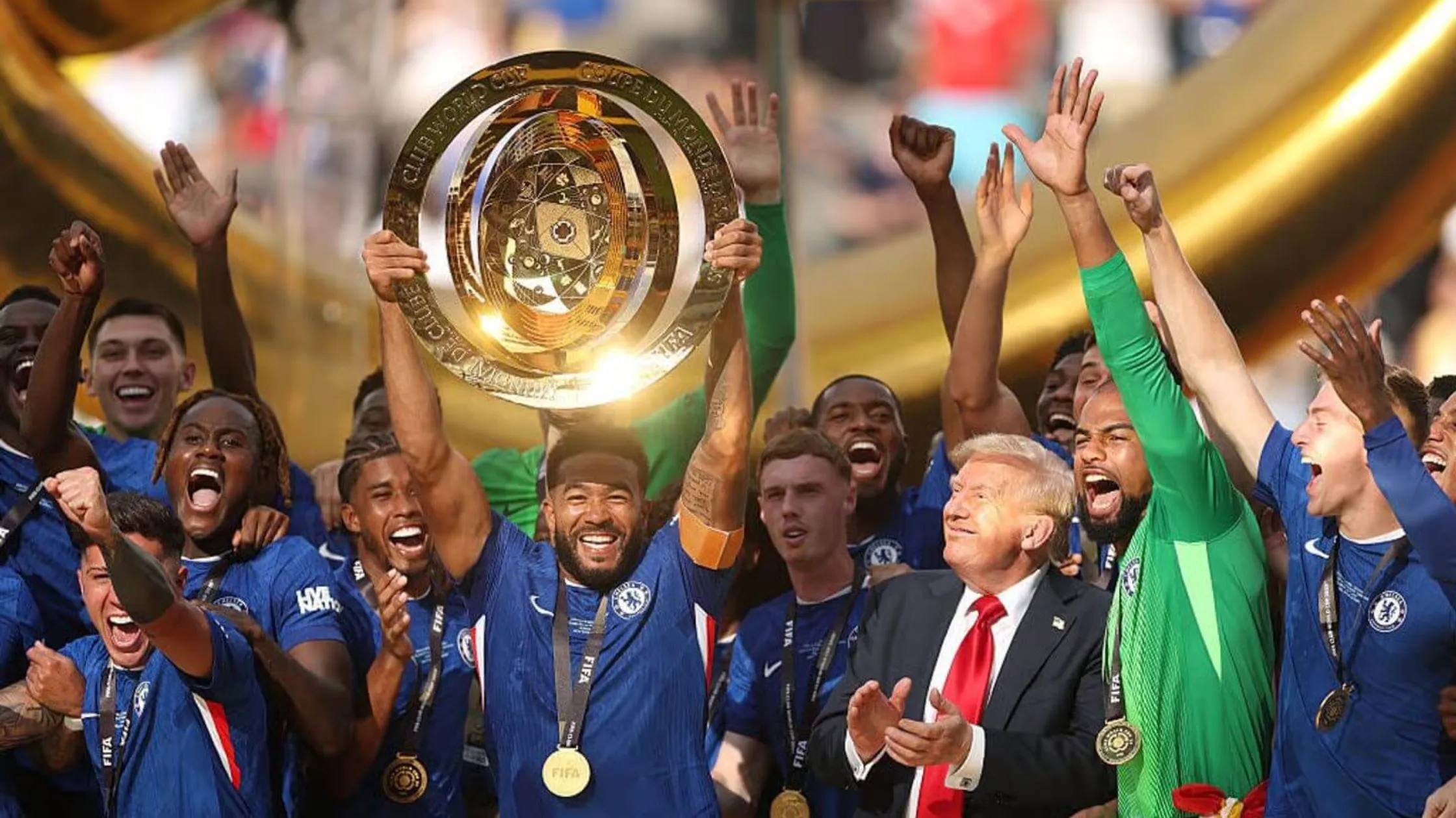 ക്ലബ്ബ് ലോകകപ്പ് ട്രോഫിയുമായി വിജയം ആഘോഷിക്കുന്ന ചെൽസി ടീം.