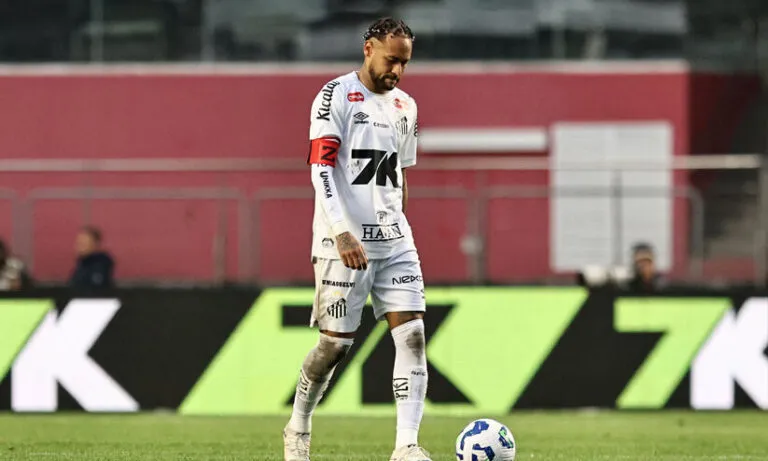 നെയ്മർ പുറത്തുതന്നെ! ലോകകപ്പ് യോഗ്യത മത്സരങ്ങൾക്കുള്ള ബ്രസീൽ ടീമിൽ സൂപ്പർതാരമില്ല; പക്വേറ്റ മടങ്ങിയെത്തി