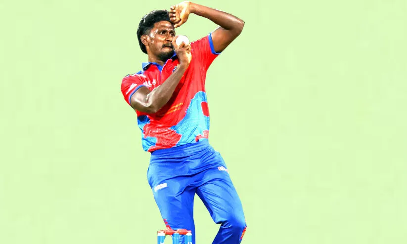 ദ്രാവിഡിനോട് ഷറഫു പറഞ്ഞു, "സർ, ക്രിക്കറ്റിന് ഒരു ഭാഷയല്ലേയുള്ളൂ..."