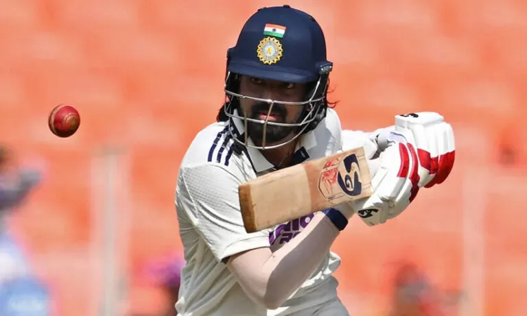 ആദ്യദിനം തന്നെ പിടിമുറുക്കി ഇന്ത്യ, രാഹുലിന് അർധ സെഞ്ച്വറി; വിൻഡീസ് 162ന് പുറത്ത്, ഇന്ത്യ രണ്ടിന് 121