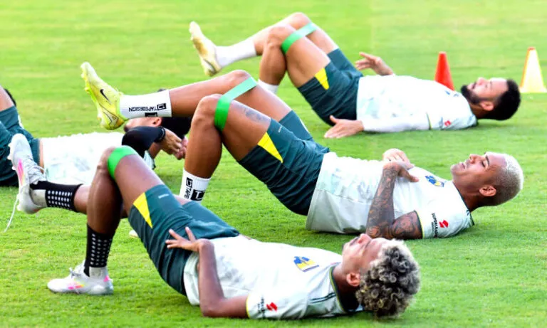 സൂപ്പർ ലീഗ് കേരള; കണ്ണൂർ വാരിയേഴ്സ് എഫ്.സി vs തിരുവനന്തപുരം കൊമ്പൻസ് എഫ്.സി