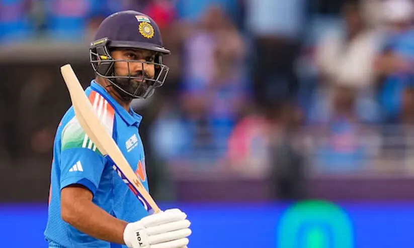 ‘ഓസീസിനെതിരെ ക്രിക്കറ്റ് കളിക്കാൻ ഏറെ ഇഷ്ടമാണ്...’; ക്യാപ്റ്റൻസി സ്ഥാനത്തുനിന്ന് ഒഴിവാക്കിയതിനു പിന്നാലെ ആദ്യമായി പ്രതികരിച്ച് രോഹിത്