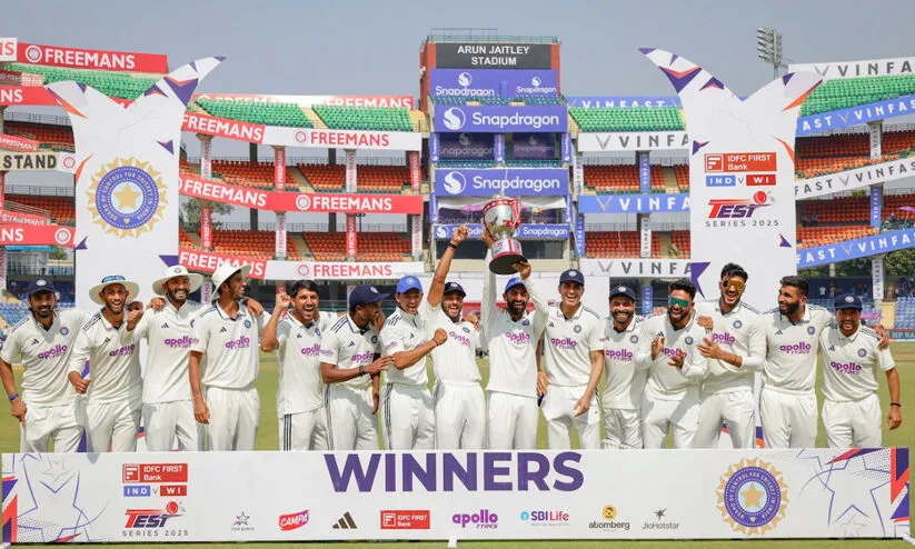 ടെസ്റ്റ് ക്രിക്കറ്റിൽ ഇന്ത്യക്ക് ലോക റെക്കോഡ്; വിൻഡീസിനെതിരെ പരമ്പര തൂത്തുവാരി, ജയം ഏഴു വിക്കറ്റിന്
