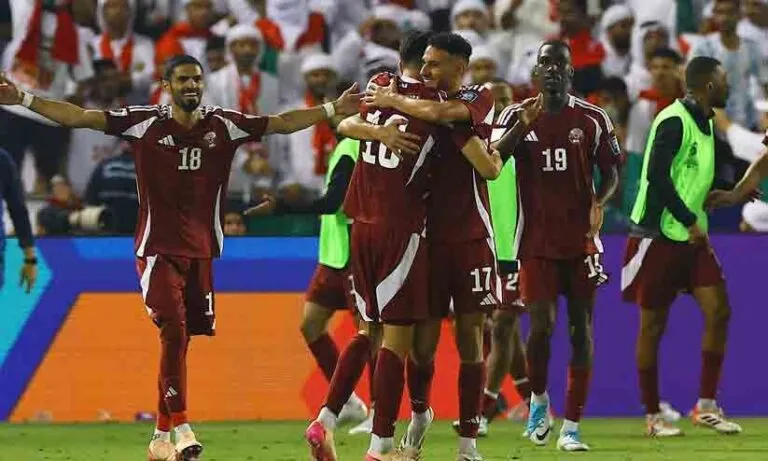 ഇത് ചരിത്രം; ഖത്തർ ലോകകപ്പ് യോഗ്യർ; ആവേശപ്പോരിൽ യു.എ.ഇയെ വീഴ്ത്തി (2-1)