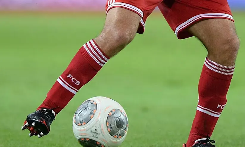 സീനിയര്‍ ഫുട്‌ബാള്‍: മലപ്പുറത്തെ കീഴടക്കി തൃശൂര്‍ സെമിയിൽ