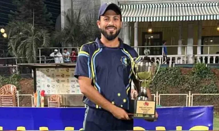 ഹോട്ടലിൽ വെയ്റ്റർ ദിവസവേതനം 300 രൂപ; ഇന്ന് രഞ്​ജി ട്രോഫിയിൽ മുംബൈ ടീമംഗം ഇർഫാൻ ഉമൈറിന്റെ സ്വപ്നം പൂവണിഞ്ഞു