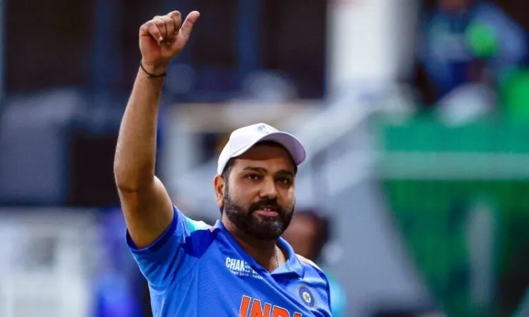 ലോക ഒന്നാം നമ്പർ ബാറ്ററാകുന്നത് ഈ പ്രായത്തിൽ; ഐ.സി.സി റാങ്കിങ്ങിൽ ചരിത്രം കുറിച്ച് രോഹിത് ശർമ