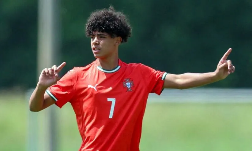 പറങ്കിപ്പടയുടെ വീരനായകനാകാൻ ക്രിസ്റ്റ്യാനോ ജൂനിയർ; പോർച്ചുഗൽ അണ്ടർ16 ടീമിൽ അരങ്ങേറി താരം