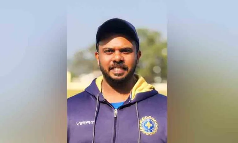 കേരള അണ്ടർ 16: അഭിഷേക് മോഹൻ കോച്ച്