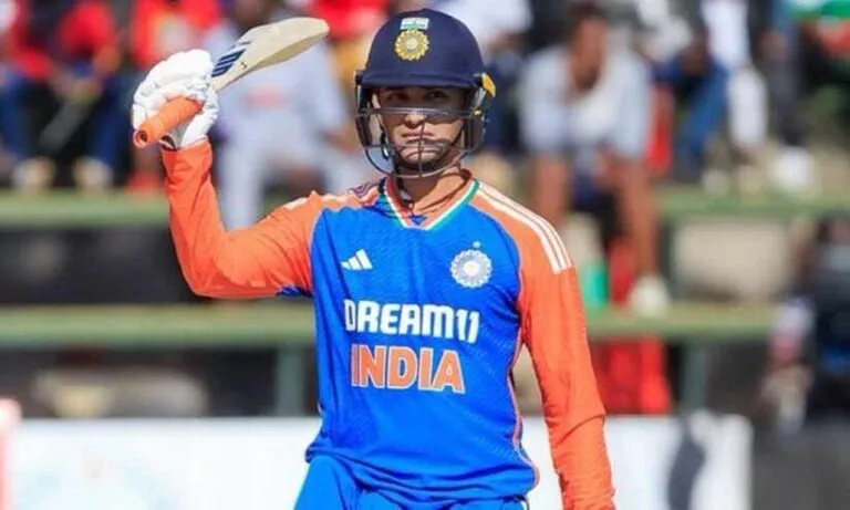 കുറഞ്ഞ പന്തിൽ അതിവേഗം 1000; ലോകറെക്കോഡ് കുറിച്ച് അഭിഷേക് ശർമ; പക്ഷേ, കോഹ്ലിയെ തൊടാനാവില്ല...