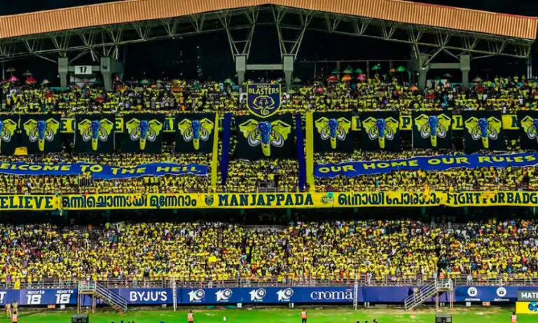 ഐ.എസ്.എൽ അനിശ്ചിതത്വം; പ്രതിഷേധക്കളം തീർത്ത് മഞ്ഞപ്പട