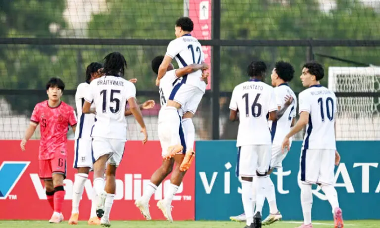 ഫിഫ അണ്ടർ 17; ഇംഗ്ലണ്ട്, യുഗാണ്ട, ഇറ്റലി, ജപ്പാൻ പ്രീ ക്വാർട്ടറിലേക്ക്