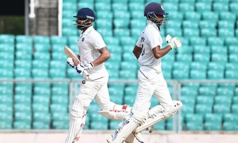 രഞ്ജിയിൽ കേരളത്തിന് ബാറ്റിങ് തകർച്ച, മധ്യപ്രദേശിനെതിരെ മുൻനിര തകർന്നടിഞ്ഞു