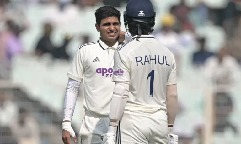 ശുഭ്മൻ ഗിൽ ആശുപത്രി വിട്ടു, ഗുവാഹത്തി ടെസ്റ്റിൽ കളിച്ചേക്കില്ല; പകരം ആര്?