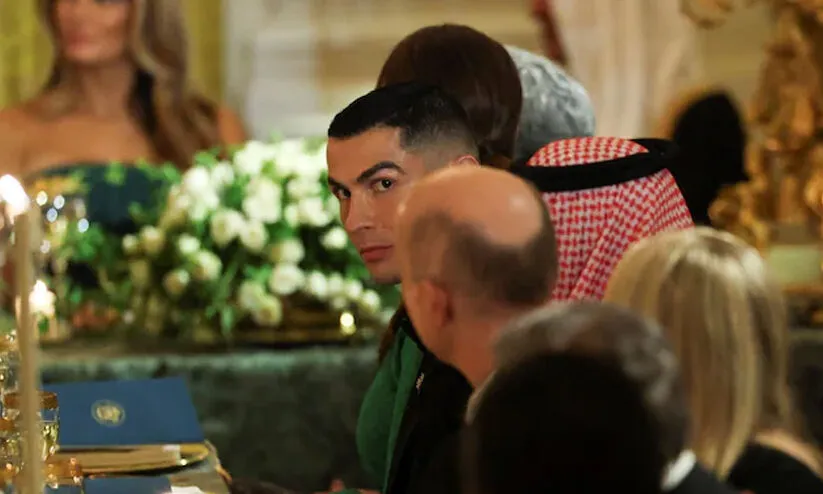 ട്രംപിന്റെ അത്താഴവിരുന്നിൽ അതിഥിയായി റൊണാൾഡോയും; ഇളയമകൻ പോർച്ചുഗൽ താരത്തിന്റെ കടുത്ത ആരാധകനെന്ന് യു.എസ് പ്രസിഡന്റ്