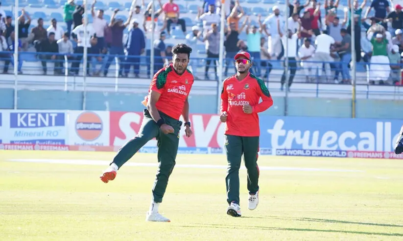 സൂപ്പർ ആവേശം! സൂപ്പർ ഓവറിൽ ഇന്ത്യയെ വീഴ്ത്തി ബംഗ്ലാദേശ് റൈസിങ് സ്റ്റാർസ് ഏഷ്യ കപ്പ് ഫൈനലിൽ