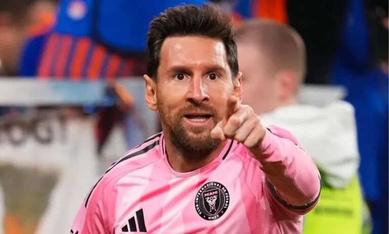 ഗോളും അസിസ്റ്റുമായി 1300*; പുതു ചരിത്രമെഴുതി ലയണൽ മെസ്സി; നേട്ടം മറികടക്കാൻ ക്രിസ്റ്റ്യാനോക്ക് കഴിയുമോ..?