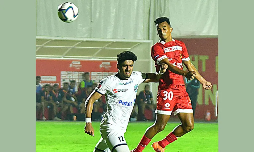 വാരിയേഴ്സ് വീണ്ടും തോറ്റു; കണ്ണൂരിനെ 2-1ന് വീഴ്ത്തി കാലിക്കറ്റ് ഒന്നാമത്