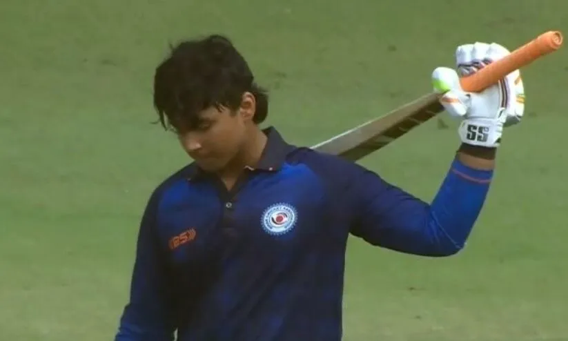 ഏഴ് വീതം സിക്സും ഫോറും, 61 പന്തിൽ പുറത്താകാതെ 108; വീണ്ടും വിസ്മയമൊരുക്കി 14കാരൻ വൈഭവ്