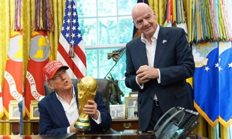 ട്രംപിന്റെ നൊബേൽ മോഹം ഇൻഫന്റിനോ അറിഞ്ഞു; പ്രഥമ ഫിഫ സമാധാന പുരസ്കാരം അമേരിക്കൻ ​പ്രസിഡന്റിന് സമ്മാനിക്കും