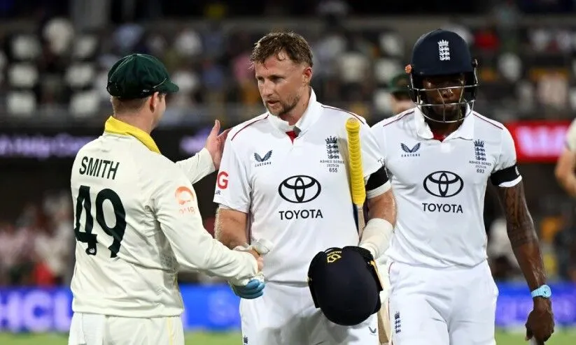 അപരാജിതനായി റൂട്ട്, ആറ് വിക്കറ്റ് പിഴുത് സ്റ്റാർക്ക്; ഇംഗ്ലണ്ട് 334ന് പുറത്ത്, മറുപടി ബാറ്റിങ്ങിൽ ഹെഡിനെ നഷ്ടമായി ഓസീസ്