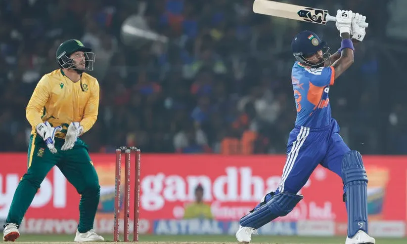 മുൻനിര വീണു; വെടിക്കെട്ടുമായി ഹാർദിക്; ഇന്ത്യ 175/6