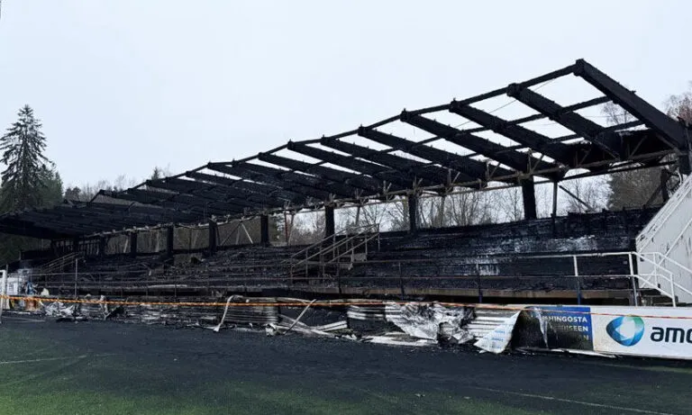 ക്ലബ് തോറ്റമ്പി; സ്റ്റേഡിയത്തിന് തീയിട്ട് ആരാധകർ