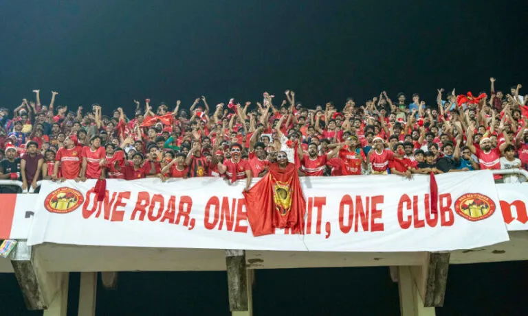 ക​ന്നി കി​രീ​ടം തേ​ടി ക​ണ്ണൂ​രും തൂ​ശൂ​രും; കലാശപ്പോരാട്ടം കണ്ണൂരിൽ