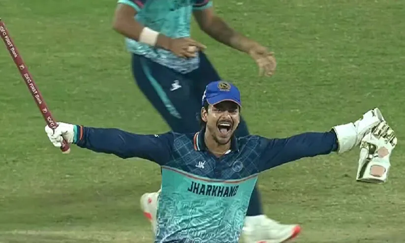 കത്തിക്കയറി ഇഷാൻ കിഷൻ (49 പന്തിൽ 101); സയ്യിദ് മുഷ്താഖ് അലി ട്രോഫിയിൽ ഝാർഖണ്ഡിന് കന്നിക്കിരീടം
