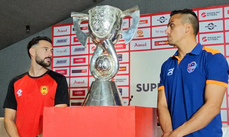 സൂപ്പർ ലീഗ് കേരള: കണ്ണൂർ വാരിയേഴ്സ്- തൃശൂർ മാജിക് എഫ്.സി ഫൈനൽ ഇന്ന്