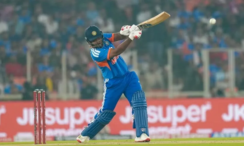 ‘വെൽഡൺ സഞ്ജു, നാളത്തെ വലിയ സന്തോഷത്തിന് കാത്തിരിക്കാം...’; ട്വന്‍റി20 ലോകകപ്പ് ടീമിൽ താരം സ്ഥാനം അർഹിക്കുന്നതായി പ്രതിപക്ഷ നേതാവ്