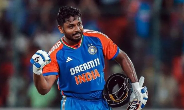 അവസരനിഷേധത്തിനുള്ള മറുപടി ഒറ്റ മത്സരത്തിൽ; ഗില്ലിനെ പിന്നിലാക്കി, ഒപ്പം നാഴികക്കല്ലും താണ്ടി സഞ്ജു