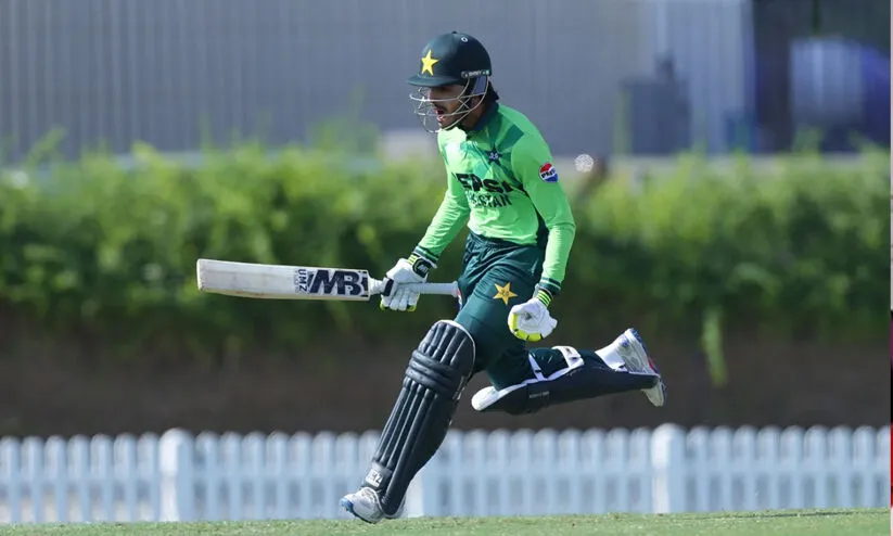 തകർത്തടിച്ച് സമീർ മിൻഹാസ് (113 പന്തിൽ 172); ഏഷ്യ കപ്പ് ഫൈനലിൽ ഇന്ത്യക്കെതിരെ പാകിസ്താൻ കൂറ്റൻ സ്കോറിലേക്ക്