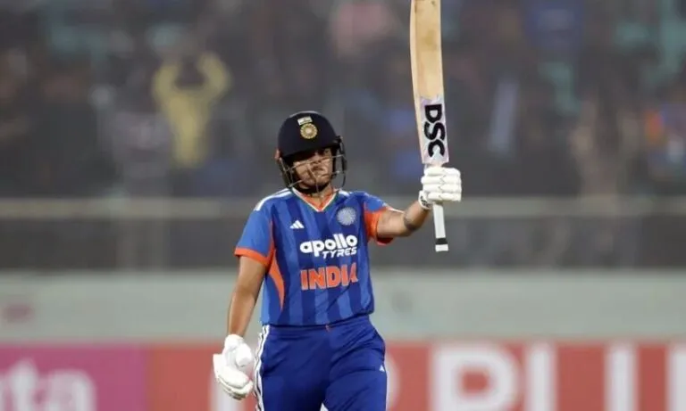 ഷഫാലിക്ക് ഫിഫ്റ്റി; വിസാഗിൽ ഇന്ത്യക്ക് ഈസി വിജയം, ലങ്കയെ തകർത്തത് ഏഴ് വിക്കറ്റിന്