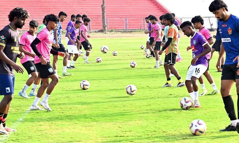 സന്തോഷ് ട്രോഫി: കേരള ടീം ഒരുങ്ങുന്നു