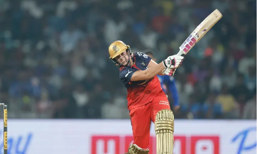 ഡി ക്ലാർക്ക് ഷോ! അവസാന നാലു പന്തിൽ അടിച്ചെടുത്തത് 20 റൺസ്; ത്രില്ലർ പോരിൽ മുംബൈയെ വീഴ്ത്തി ബംഗളൂരു