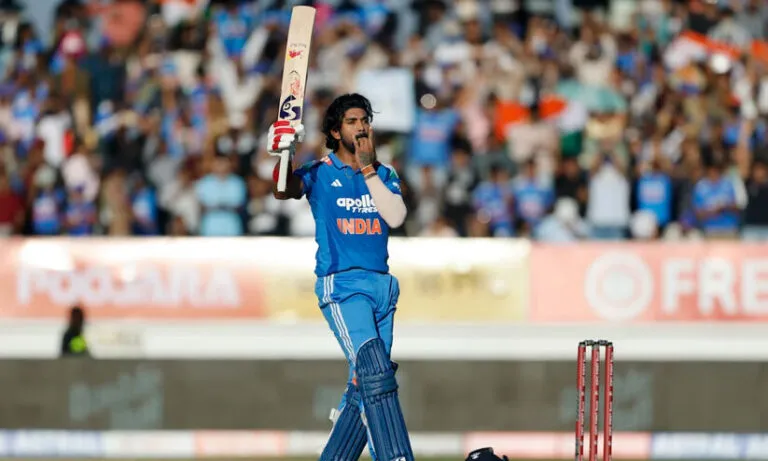 ക്ലാസ് മാസ് രാഹുൽ, സെഞ്ച്വറി (92 പന്തിൽ 112); ഇന്ത്യക്കെതിരെ ന്യൂസിലൻഡിന് 285 റൺസ് വിജയലക്ഷ്യം