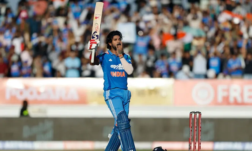 ക്ലാസ് മാസ് രാഹുൽ, സെഞ്ച്വറി (92 പന്തിൽ 112); ഇന്ത്യക്കെതിരെ ന്യൂസിലൻഡിന് 285 റൺസ് വിജയലക്ഷ്യം