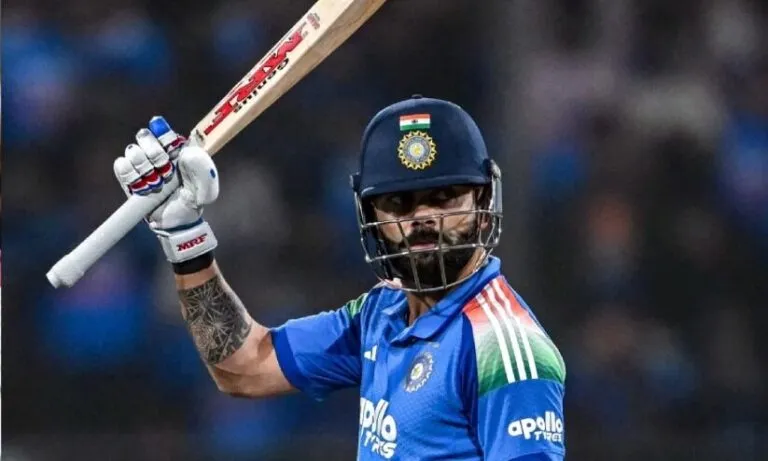 ‘കിങ് അവിടെ തന്നെയുണ്ട്’; ഒരറ്റത്ത് വിക്കറ്റ് വീഴുമ്പോഴും കിവീസിന്‍റെ ചങ്കിടിപ്പേറ്റി വിരാട് കോഹ്‌ലി