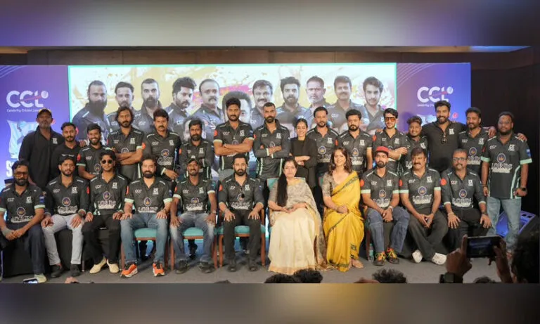 സെലിബ്രിറ്റി ക്രിക്കറ്റ് ലീഗിന് വിജയ തുടക്കം; കൊച്ചിയിൽ മാധ്യമങ്ങളെ അഭിസംബോധന ചെയ്ത് കേരള സ്ട്രൈക്കേഴ്സ്