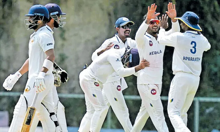 നാണംകെട്ട് കേരളം, രഞ്ജിയിൽ ചണ്ഡിഗഢിനോട് ഇന്നിങ്സിനും 92 റൺസിനും തോറ്റു