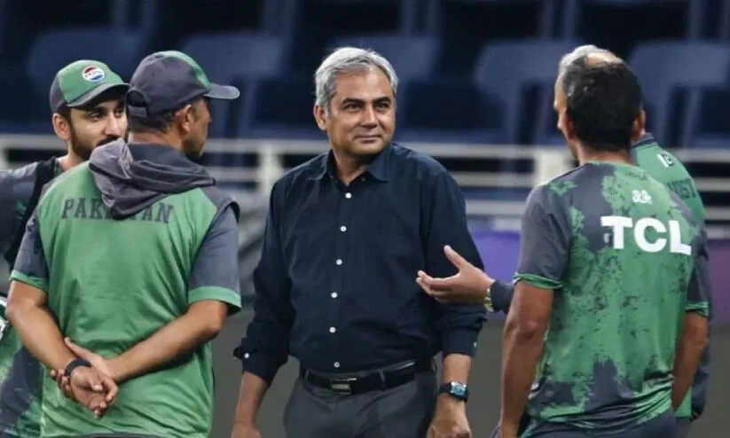 ഐ.സി.സിക്ക് മുന്നിൽ ഒറ്റപ്പെട്ട് പാകിസ്താൻ: പിന്തുണക്കാതെ മറ്റു ബോർഡുകൾ; പി.സി.ബി ഉപരോധ ഭീഷണിയിൽ