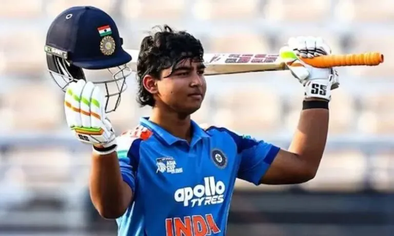 വൈഭവ് വിളിപ്പുറത്തുണ്ട്.. വിളിക്കാൻ ബി.സി.സി.ഐക്കും താൽപര്യം; പക്ഷേ സീനിയർ കുപ്പായമണിയാൻ പ്രായമായില്ലത്രേ...!