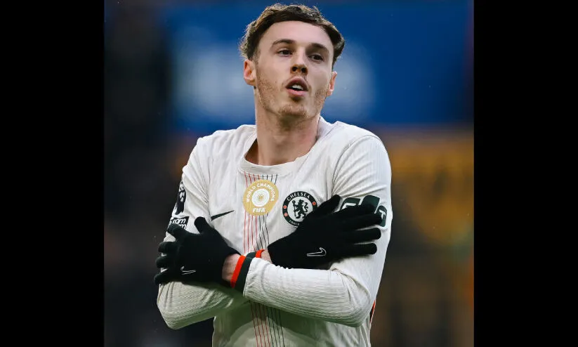 പ്രീ​മി​യ​ർ ലീ​ഗ്: പാമർ ഹാട്രിക്കിൽ ചെൽസി; കി​രീ​ട​ക്കു​തി​പ്പ് തു​ട​ർ​ന്ന് ആ​ഴ്സ​ന​ൽ