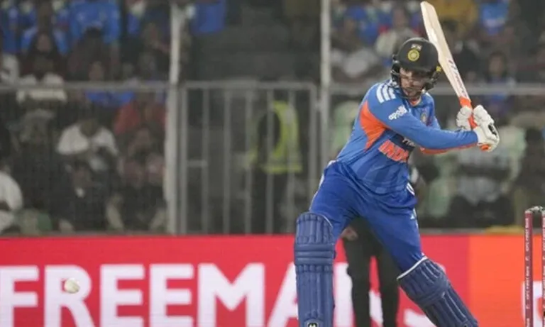 പാകിസ്താനെതിരായ മത്സരത്തിലും അഭിഷേക് ശർമ്മ കളിച്ചേക്കില്ല; ഓപ്പണറായി സഞ്ജു തുടർന്നേക്കും